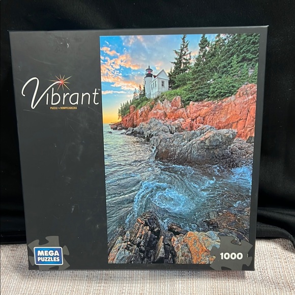 🔴3/$25🔴Vibrant Mega Puzzles 1000 pc LIGHTHOUSE Shoreline- new damaged box - Picture 1 of 5